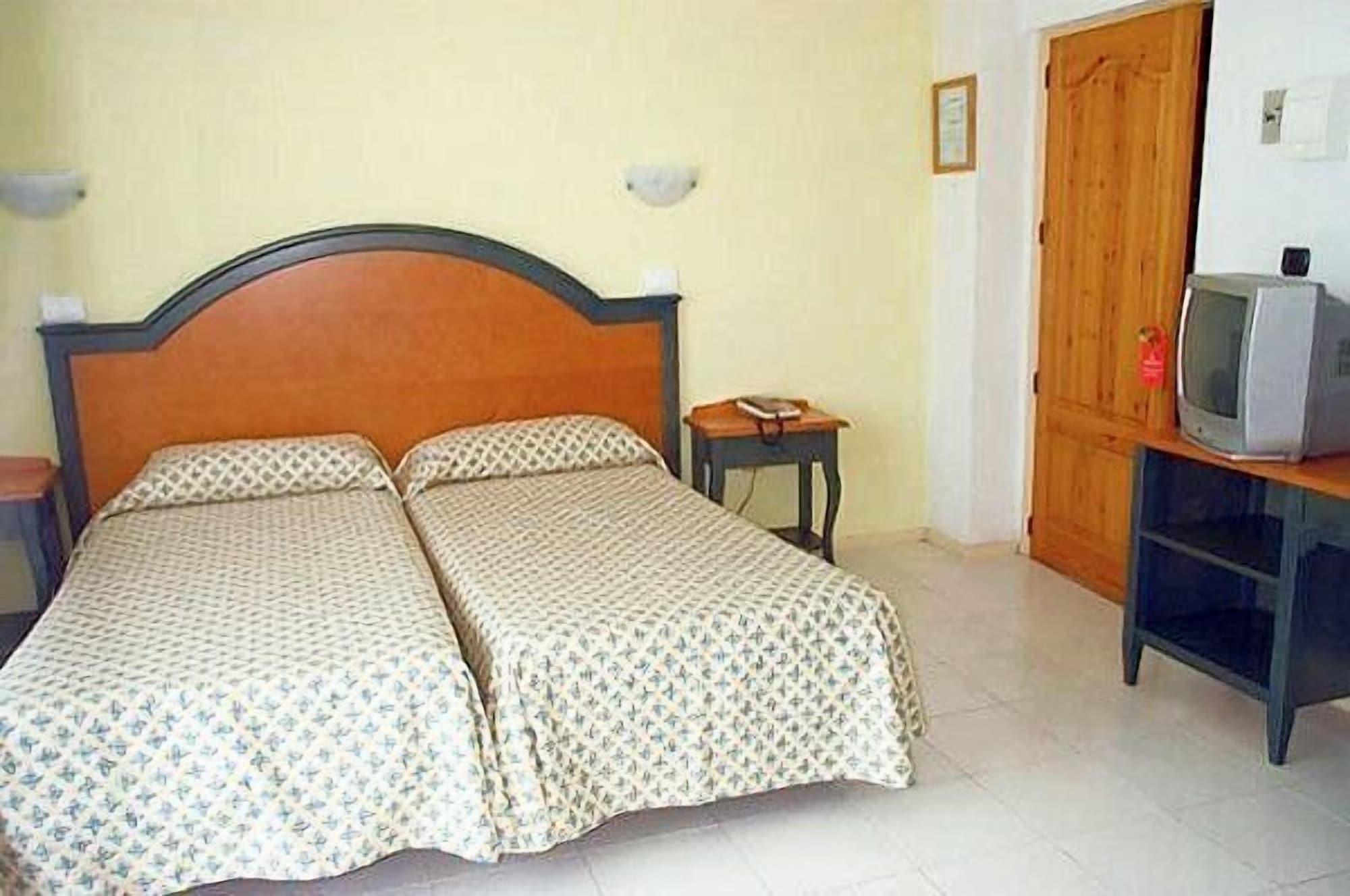 Hotel Neptuno Ибиса Екстериор снимка