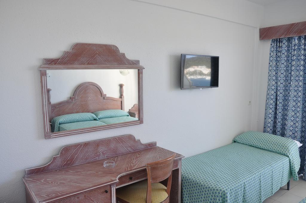 Hotel Neptuno Ибиса Екстериор снимка