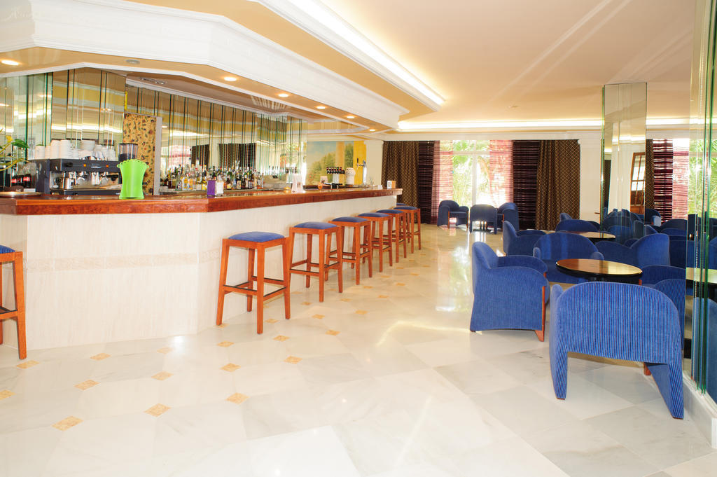 Hotel Neptuno Ибиса Екстериор снимка